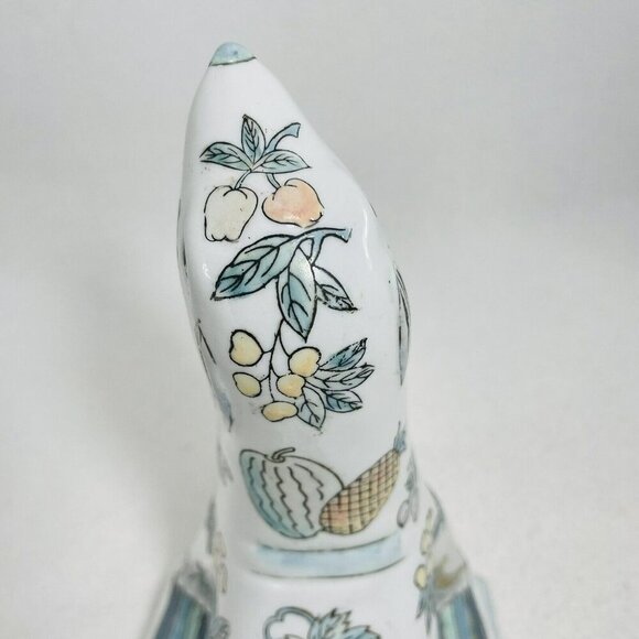 Wei Sea Lion Seal Otter Figurine Sculpture Display Ocean Shelf Sit Fruit Banana - Picture 9 of 10